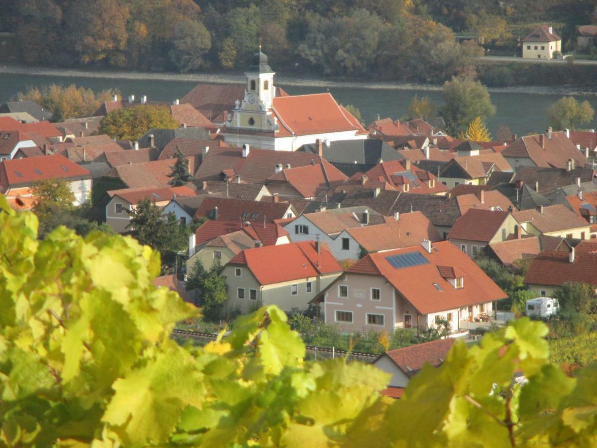 Gaestehaus Rudolf U. Sandra Denk Wösendorf 外观 照片